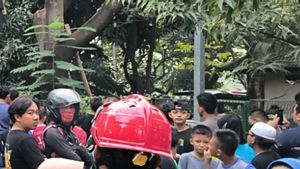 Pria Asal Kalimantan Ditemukan Tewas Gantung Diri di Pohon Waduk Elok Cakung, Damkar Evakuasi