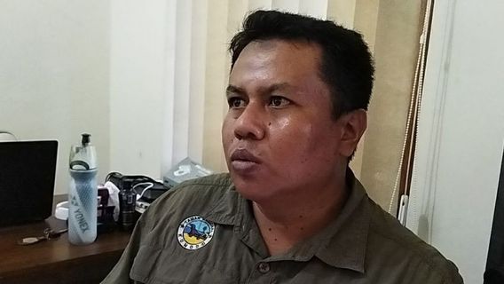 プーサ・シアバ・ベサール・ラブアン・バホの3人のサンゴ礁泥棒を逮捕