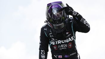 Regulasi Baru F1 Disebut Upaya Melambankan Mobil Mercedes, Hamilton Buka Suara