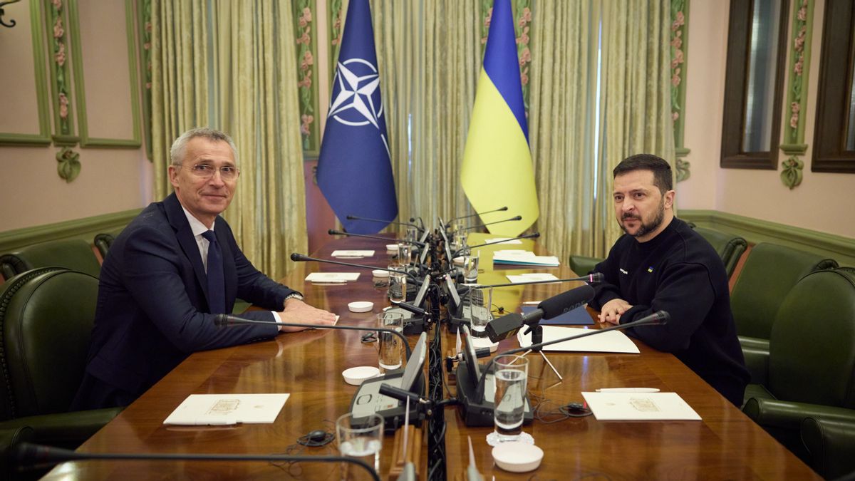 Meeting Jens Stoltenberg, President Zelensky Urges NATO Membership And Increases Arms Supply For Ukraine