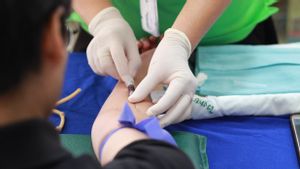 Tak Hanya Perempuan, Dokter Anjurkan Laki-Laki Juga Vaksin HPV