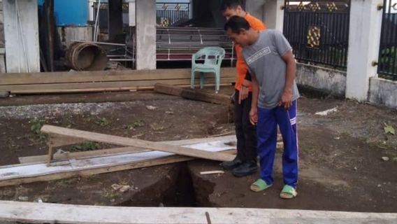 Pastikan Tanah Retak di Talang Darat Sumsel Tak Bahaya, BPBD Tetap Ajak Dinas PUPR Periksa Mendalam