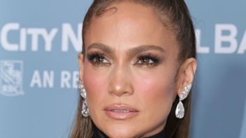 Jennifer Lopez Hapus Semua Unggahan di Instagram, Ada Apa?