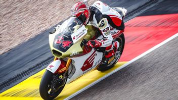 P1 Moto2 Mandalika 2024 结果: Mario Aji 位24