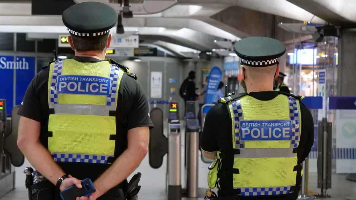 L'arrestation d'un garçon de 11 ans sur Leicester Square à Londres n'est pas liée à la "terrorisation" d'un groupe d'accusation musulmane au Royaume-Uni