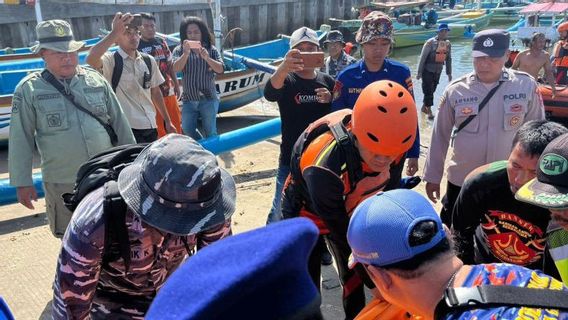 Un Australien noyé alors qu’il s’est noyé sur la plage de Grajagan Banyuwangi a été retrouvé mort