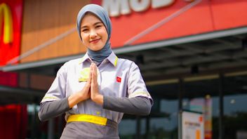 Kisah Inspiratif Hana Merlian, Perempuan Tunarungu yang Menginspirasi dengan Semangat Berkarya