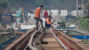 Bagaimana Progres Proyek Kereta Semi Cepat Jakarta-Surabaya? Ini Penjelasan Menhub Budi Karya