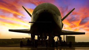 Lama Menjadi Rahasia, Jatidiri dan Tugas Pesawat Luar Angkasa  X-37B  Mulai Terungkap