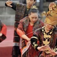 5 Adat Batak Mandailing yang Menjadi Ciri Khas: Sistem Kekerabatan, Bahasa, hingga Busana 