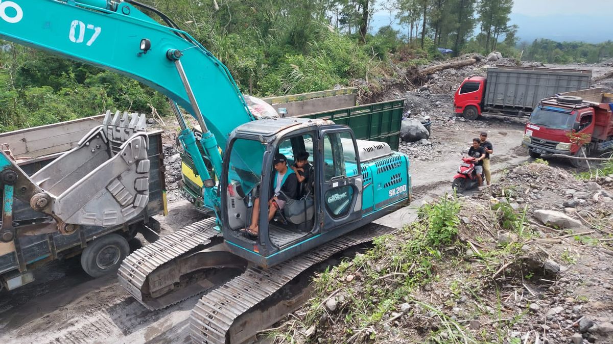 Tambang Pasir Ilegal di Lereng Gunung Merapi Digerebek, Alat Berat Diamankan di Polresta Magelang