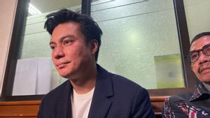 Baim Wong ポーラ・ヴァーホーヴェンとの離婚裁判での会話の証拠を提出しますか?