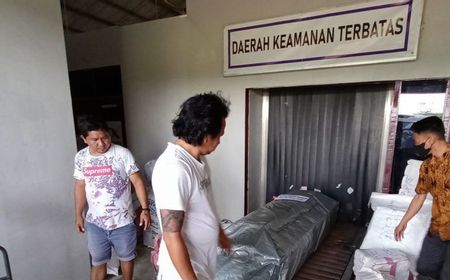 Empat Jenazah Aksi Pembakaran Karaoke di Sorong Diterbangkan ke Kota Asalnya