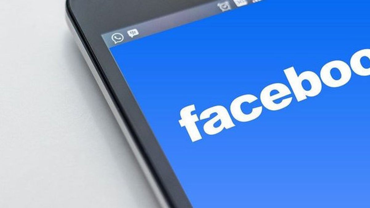 Facebook Allows Users To Have Up To Five Profiles For The Same Account