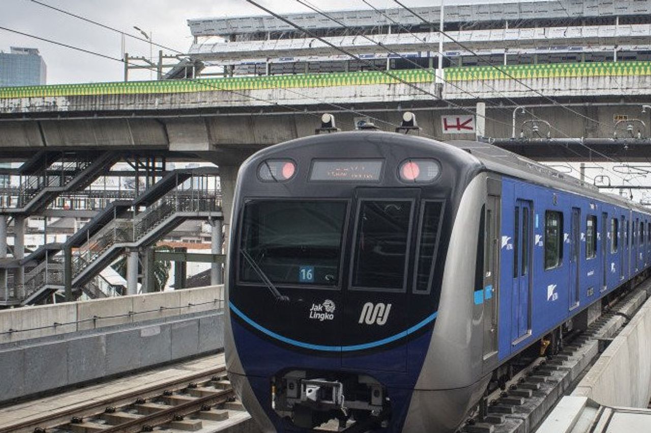 MRT 在国定假日和联合休假期间使用周末时间表运营