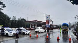 Akses Jalan Kota Padang Menuju Solok Tertutup Longsor