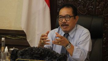 Deputy Governor Cok Ace Asks for Flight Ticket Prices to Bali to be Lowered