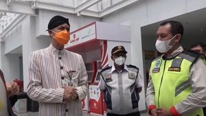 Gubernur Ganjar Marah Ada Penumpang Positif COVID-19 Lolos di Bandara, Petugas Terdiam saat Ditanya