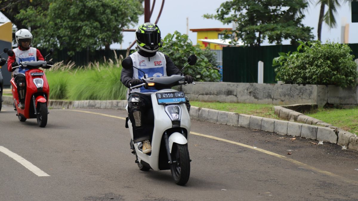 This Is An Interesting Way For Honda To Introduce Electric Motorcycles To Consumers In Indonesia