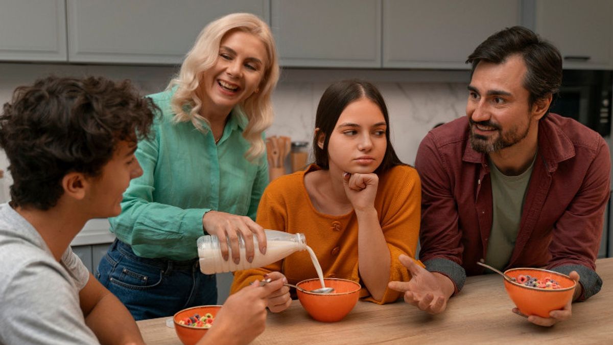 5 Ways to Deal with Heartbreaking Gossip Wisely and Calmly