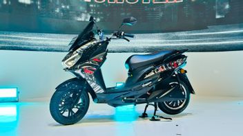 Polytron Gandeng Artist Darbuthuk, lance une moto électrique Fox-R édition limitée