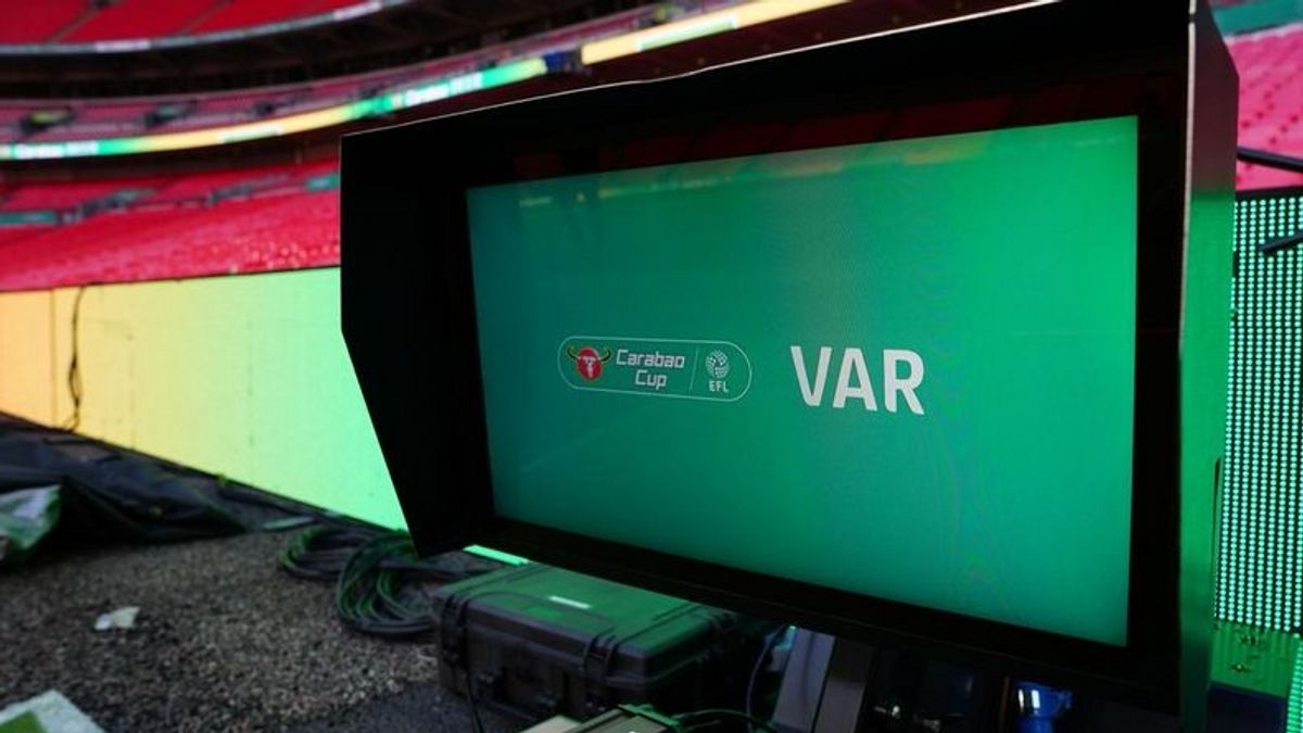 Pengumuman Hasil VAR di Dalam Stadion Akan Uji Coba di Semifinal Carabao Cup