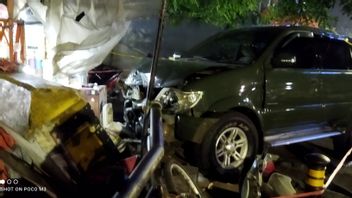 Mobil Dinas TNI Tabrak Pedagang di Pasar Jembatan Item, Pasutri Penjual Kopi Sekarat