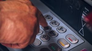 Picu Perdagangan Impulsif, Singapura Perintahkan ATM Kripto Sementara <i>Offline</i>