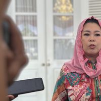 如果他还活着,Gus Dur将被称为Yenny Wahid,他将采取行动,争论众议院的工资上涨。