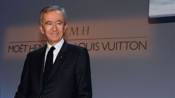 Louis Vuitton Boss Bernard Arnault Has NFT CryptoPunks, Here's The Leak Of Information!