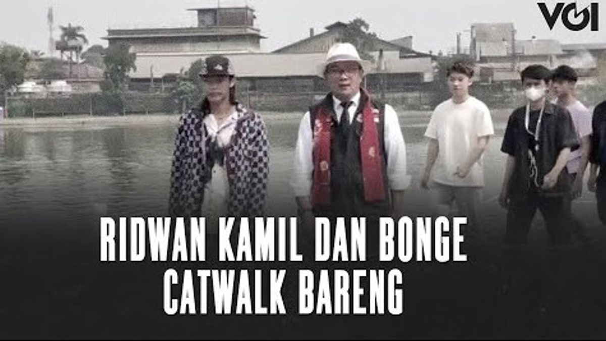 视频：Ridwan Kamil与Bonge SCBD在Depok的T台走秀时刻