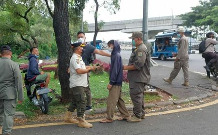 Pengemis di Jakbar Kebanyakan Pendatang, Pura-pura Sakit Agar Dikasihani Warga