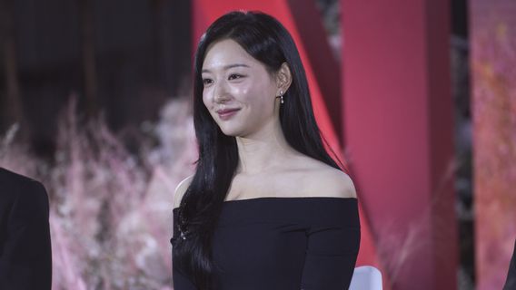 Bintangi <i>Queen of Tears</i>, Kim Ji Won Sebut Karakternya Lebih Berkarisma