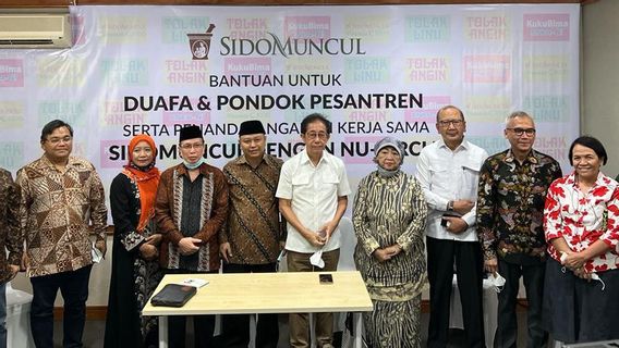 Sido Muncul为1，000 Duafa和五所伊斯兰寄宿学校贡献了7亿印尼盾