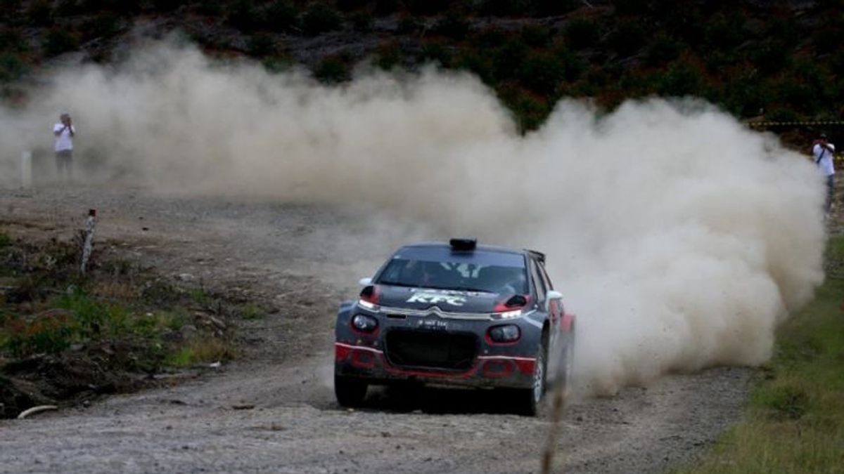 Sean Gelael Terbaik di Putaran Pertama Danau Toba Rally 2021