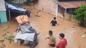 1.500 南苏门答腊OKU居民住宅被洪水淹没
