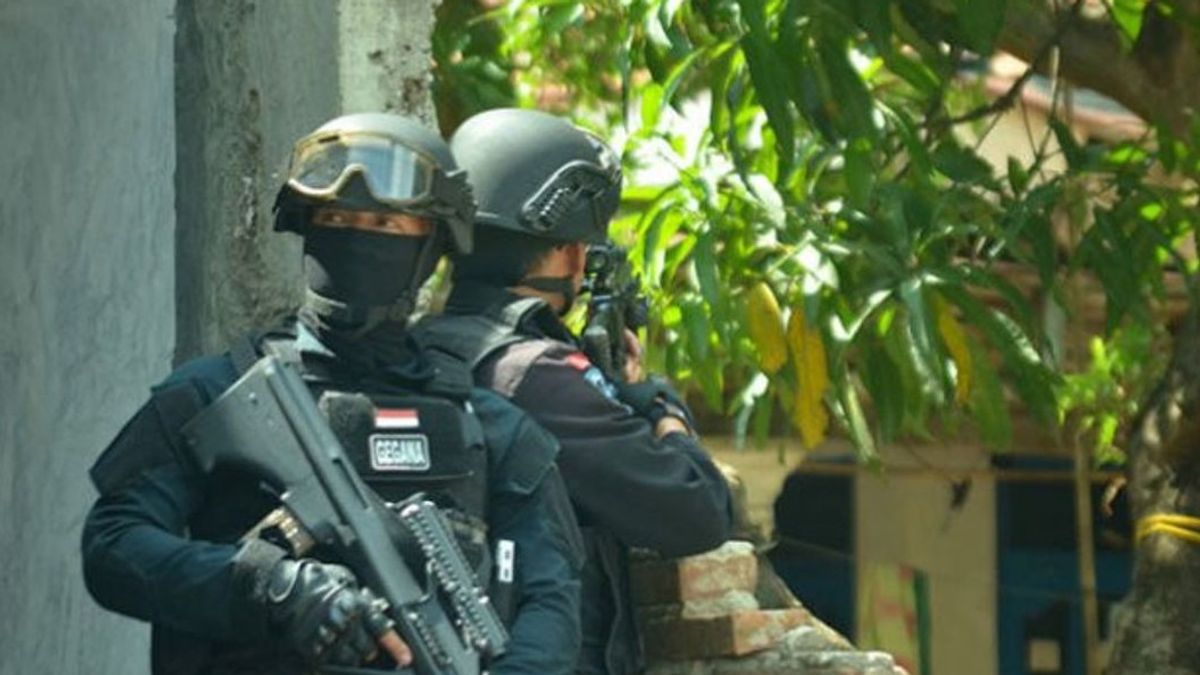Nouveaux Faits Sur Le Terroriste Présumé à Bekasi, A Travaillé à L’entreprise D’État Kimia Farma Et Devient Un Collecteur De Fonds