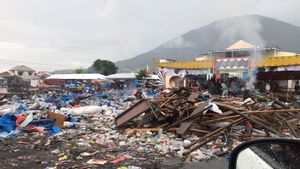 Sudah Diperingatkan, 180 Lapak di Pasar Rakyat Kota Ternate Akhirnya Dibongkar Disperindag
