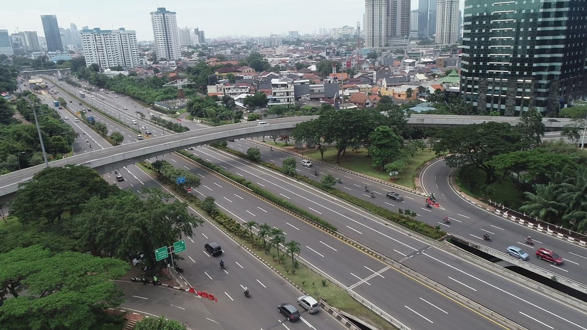 Long Holiday End Of October, Traffic Flow In Jakarta Looks Lonely