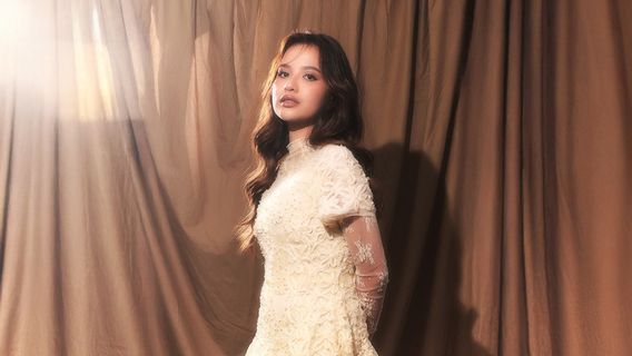 Anggi Marito Suguhkan Album Perdana, LUNE yang Lembut dan Membuai