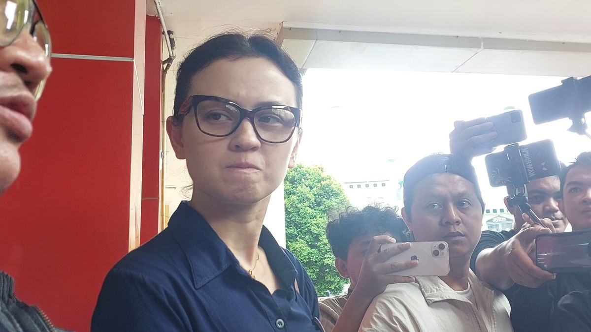 Edward Akbar Absen di Agenda Mediasi Kasus Dugaan Penggelapan Mobil, Kimberly Ryder Kecewa