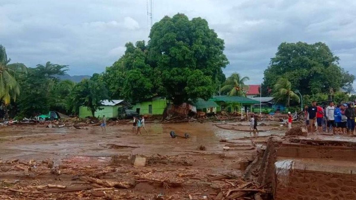 Ntt壊滅的な洪水災害は、孤立した村の数十を作ります