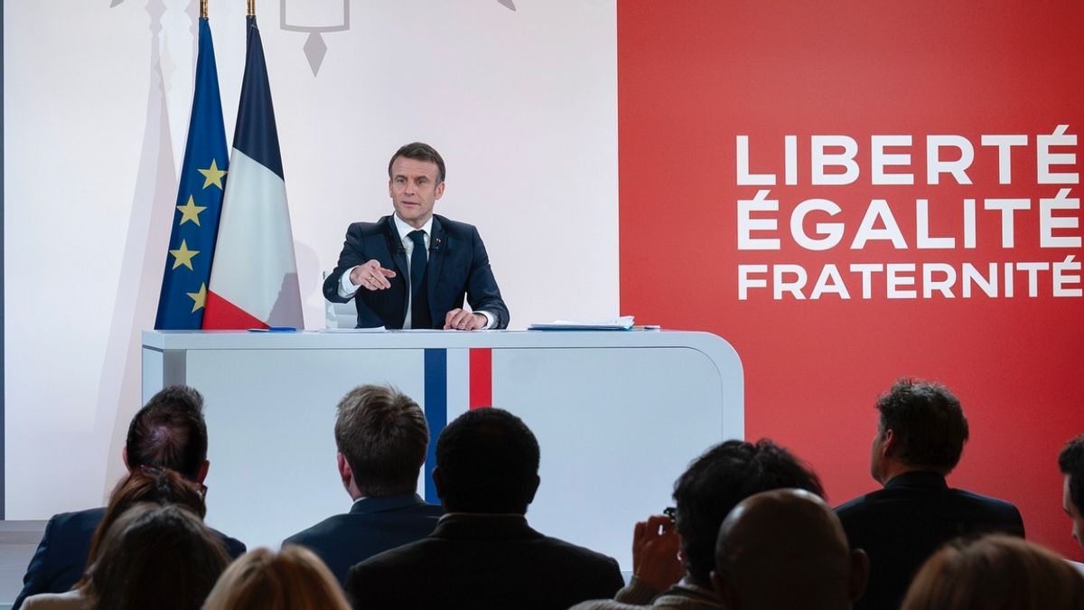 Le parlement français exhorte le président Macron à la législation