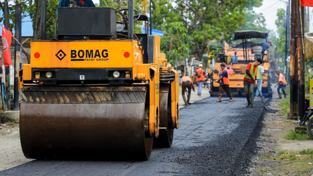 Perbaikan Jalan di Medan Dikebut, Bobby Nasution Diingatkan Perhatikan Kondisi Kawasan