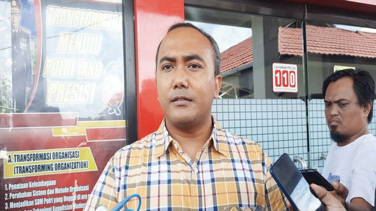 South Kalimantan Police Investigate Hoax Rhoma Irama Sandals Missing At Banjarmasin Mosque