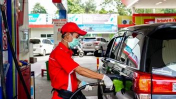 2,4 tonnes de carburant subventionné de type solaire saisies à Bengkulu, le mode d'utilisation est de remplir les stations-service avec des réservoirs doubles