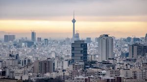 Irak Turun Tangan Bantu Redakan Ketegangan AS-Iran Lewat Mediasi