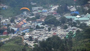 حكومة مقاطعة بوغور ترحب بخطة حكومة مقاطعة جاوة الغربية لإحياء الشوق إلى الطبيعة في القمة