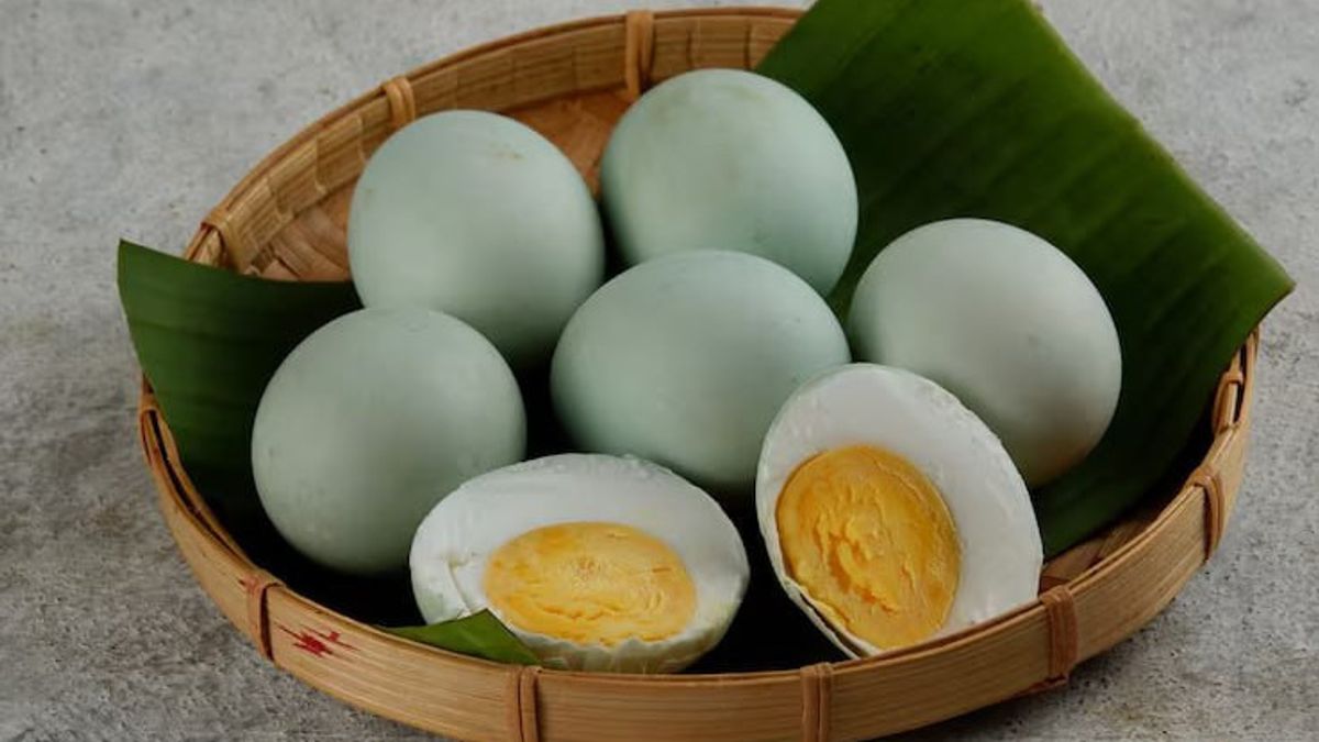 Cara Membuat Telur Asin dengan Air Garam, Praktis dan Sangat Mudah Dilakukan!