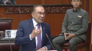 アンワール・イブラヒム、マレーシアで英雄と見なされる汚職者の現象を指摘